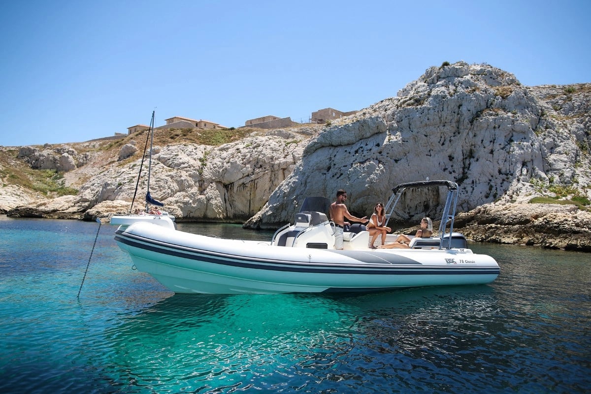 Boat excursion in the Gulf of Cagliari